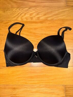 Victoria’s Secret Pink Wear Everywhere Push-Up Bra